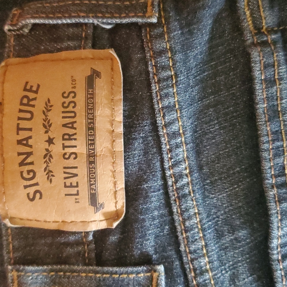 Levi's 38x30 straight leg jeans - Picture 5 of 9